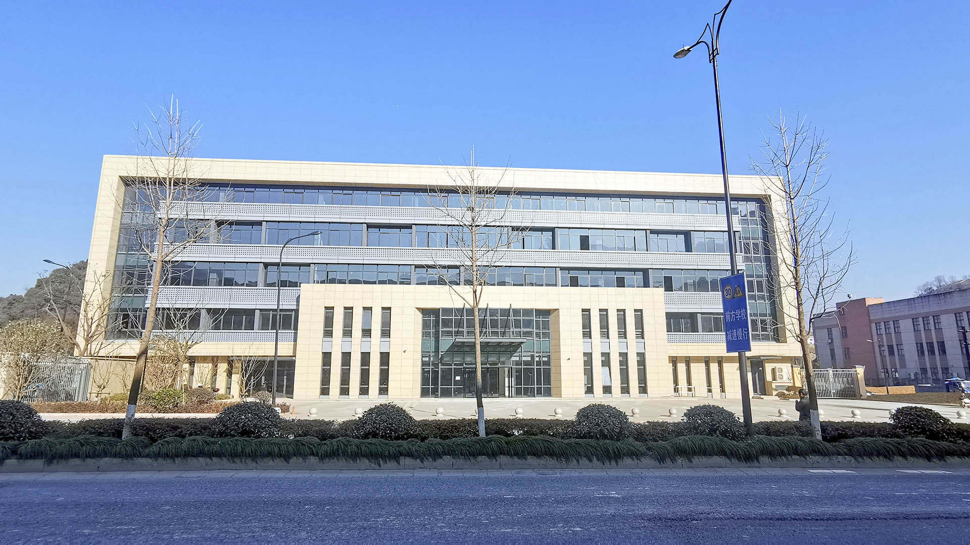 閑林里項公交首末站工程